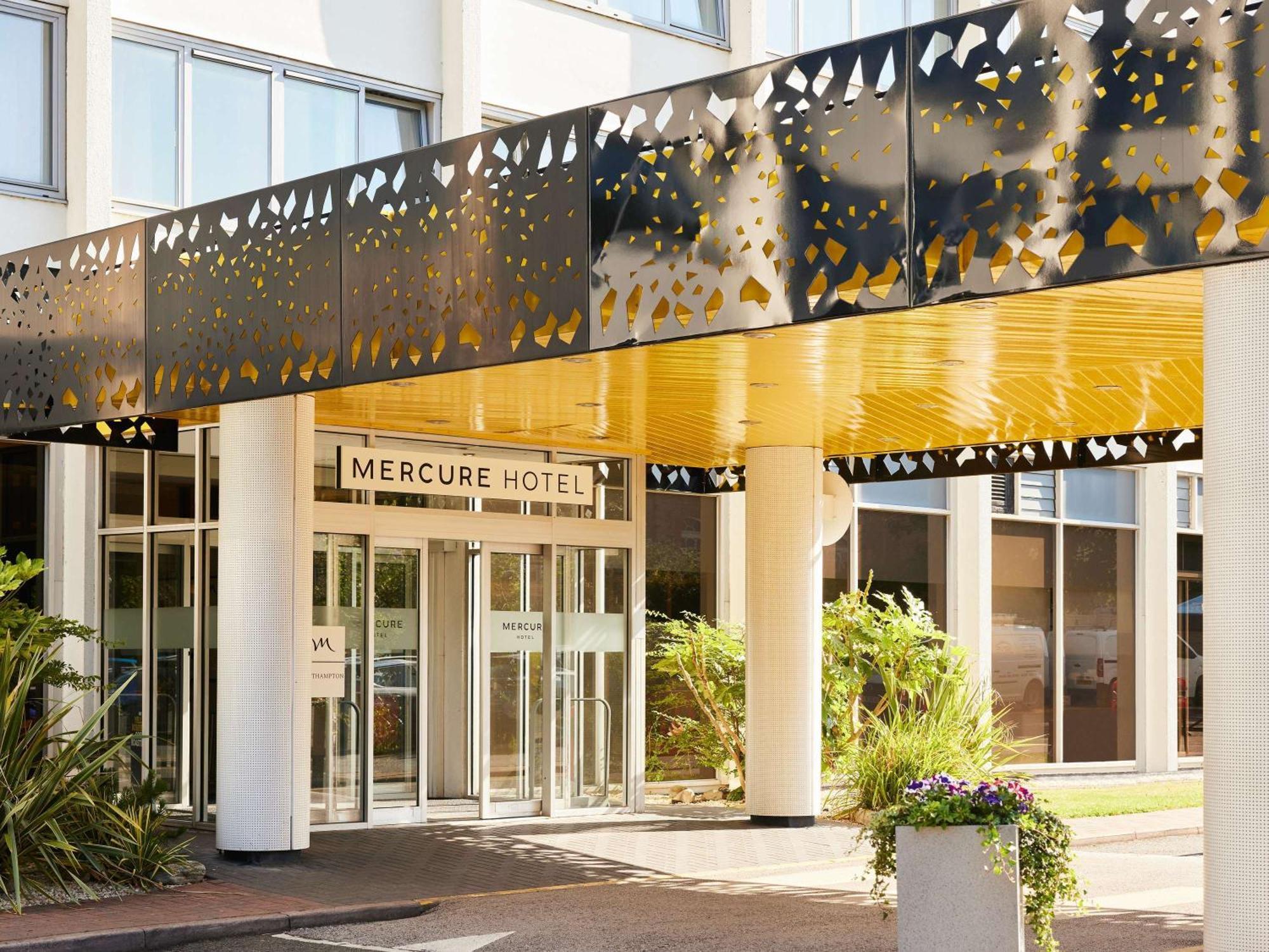Mercure 노샘프턴 외부 사진
